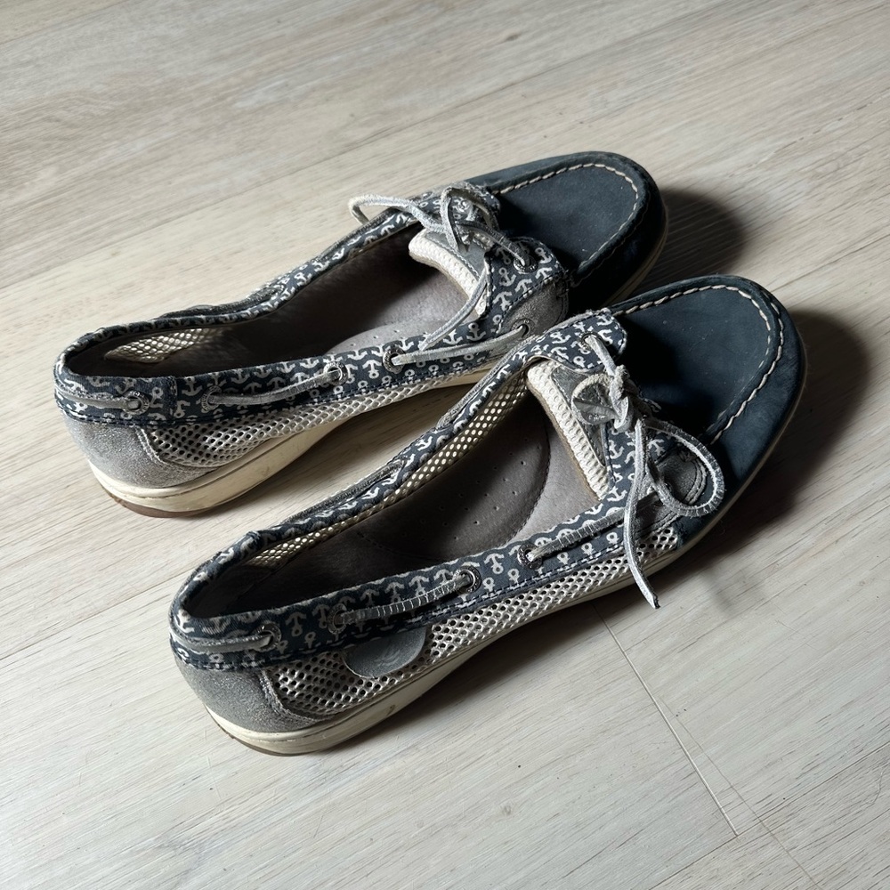navy anchor sperry boat shoes with silver accents